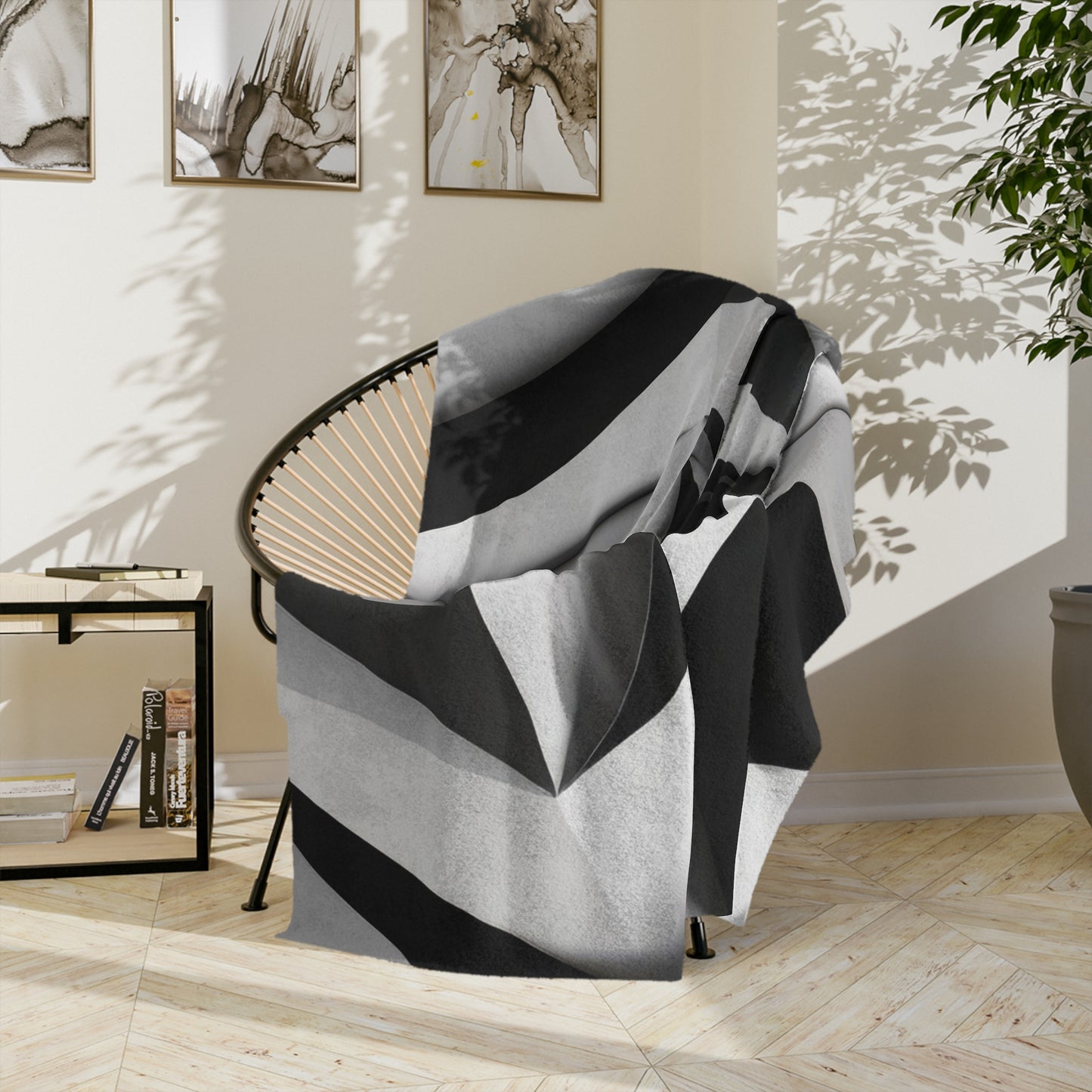 3D Modern Black & White Throw