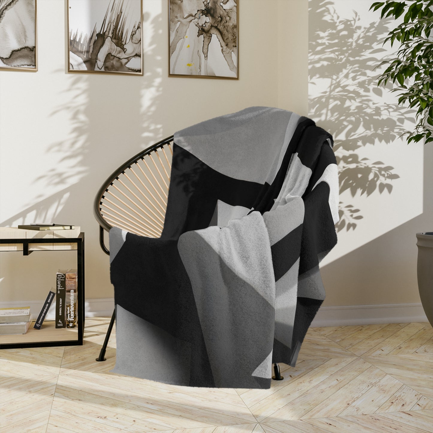 3D Geometric Black and White Velveteen Blanket